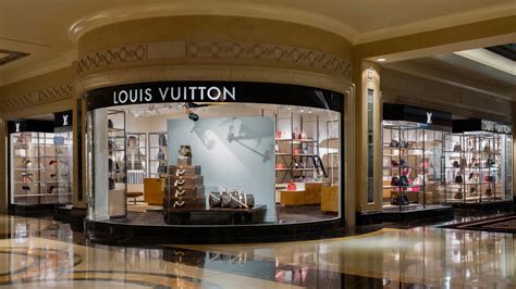 palazzo clerici louis vuitton|Louis Vuitton Las Vegas Palazzo store, United States.